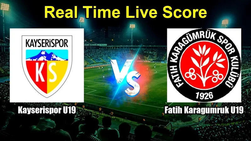 Cầu thủ Kayserispor và Fatih Karagumruk tranh chấp bóng trên sân - Phong độ gần Cầu thủ Kayserispor và Fatih Karagumruk tranh chấp bóng trên sân - Phong độ gần
